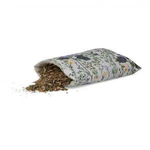 Alpen-Kräuterkissen KRÄUTERREZEPTUR eingebettet in Schweizer Schafschurwolle, im SET mit 25ml 14-Kräuter Vitalbalsam